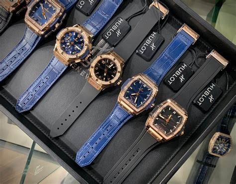 hộp đồng hồ hublot chính hãng|dong ho hublot chinh hang.